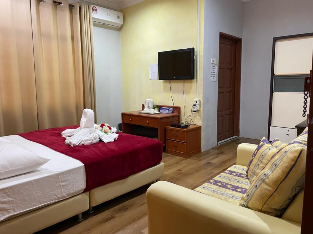 קמפונג קואלה בסוט Samudera Hotel מראה חיצוני תמונה
