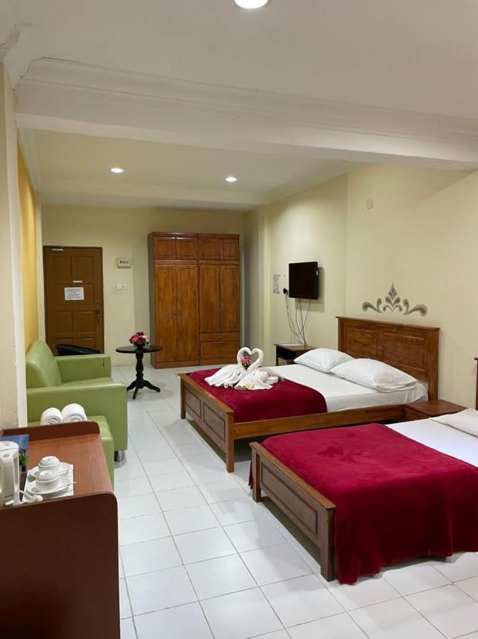קמפונג קואלה בסוט Samudera Hotel מראה חיצוני תמונה